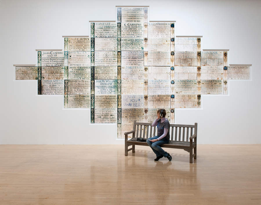 اثر سوزان هیلر - Monument 1980-81