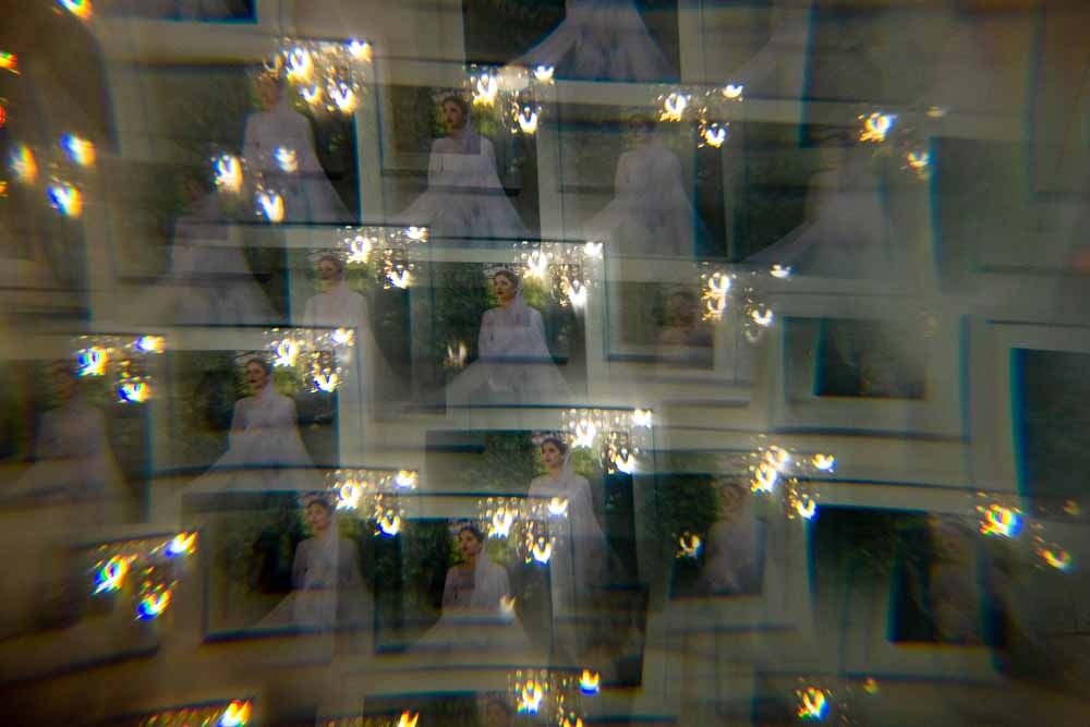 تصویری از «تاسیان» اثری از ماه‌نو شیرزاد