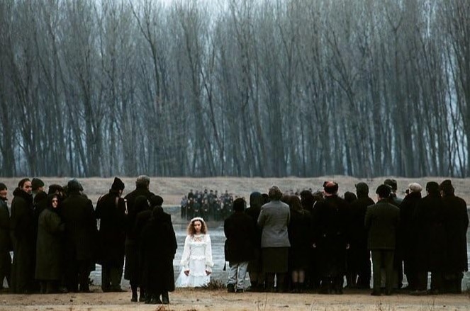 The Suspended Step of the Stork (3)