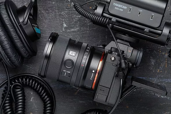 Camera Buying Guide 38-Sony_a7S_III_hero