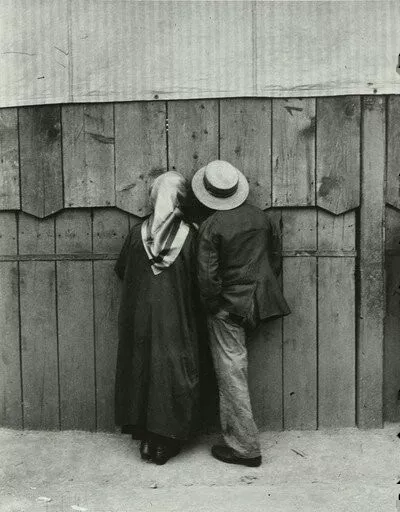 circus-andre-kertesz-1920-budapest-1