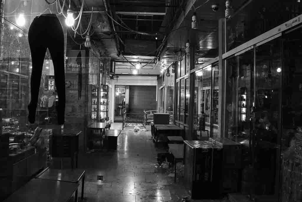 چراغها خواهند مرد مجموعه ای از بنفشه عرشی 7