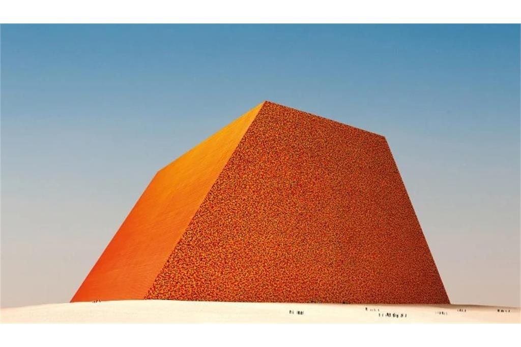 اینستالیشن لندآرت اثر هنری مکان-ویژه در پاریس