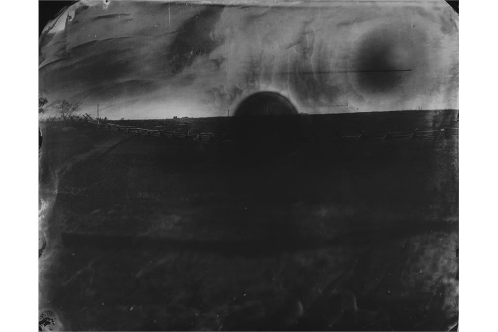 عکسی از مجموعه متفکرانه خیره شدن به جان دادن‌ او از سالی من 4