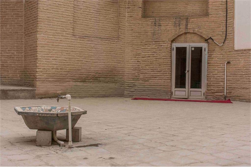 از مجموعه باران برای تو نمی بارد اثر حسین فرح بخش 8