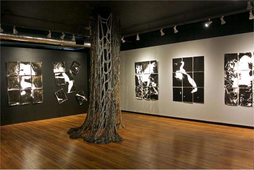 اثر  Hernease Davis