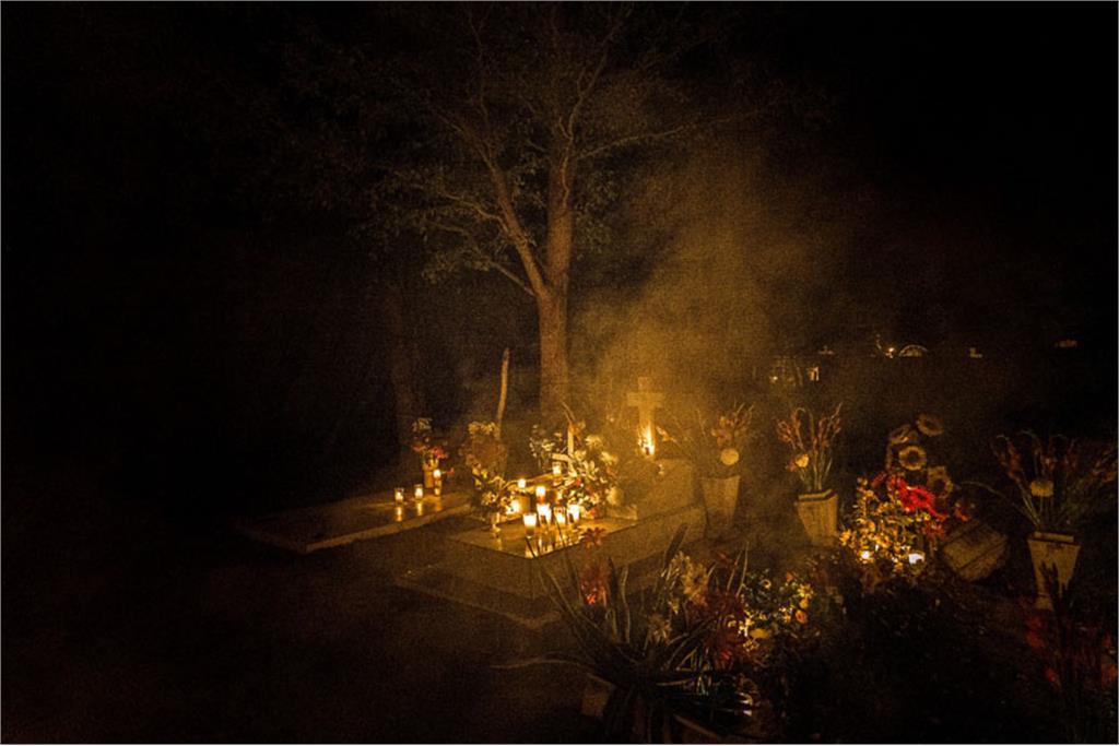 اثر یائل مارتینز  2