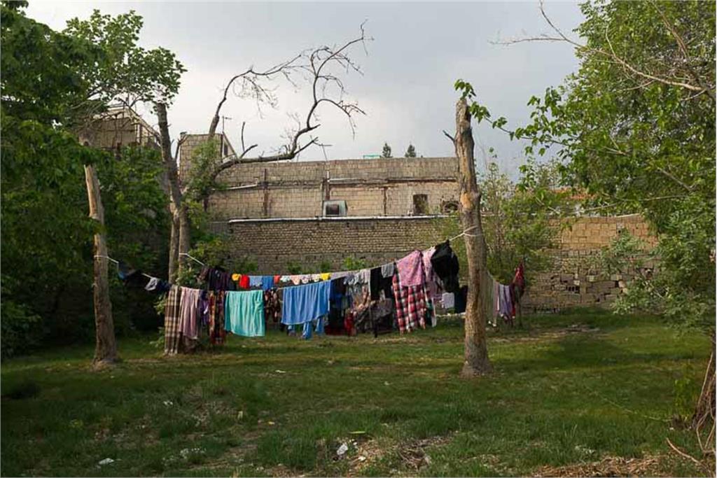 مجموعه عکس مهمانی طولانی غمناک 18