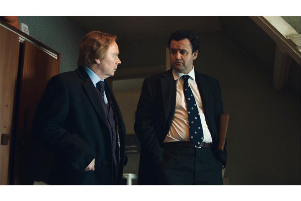 مینی سریال دِز - بخش اول 10