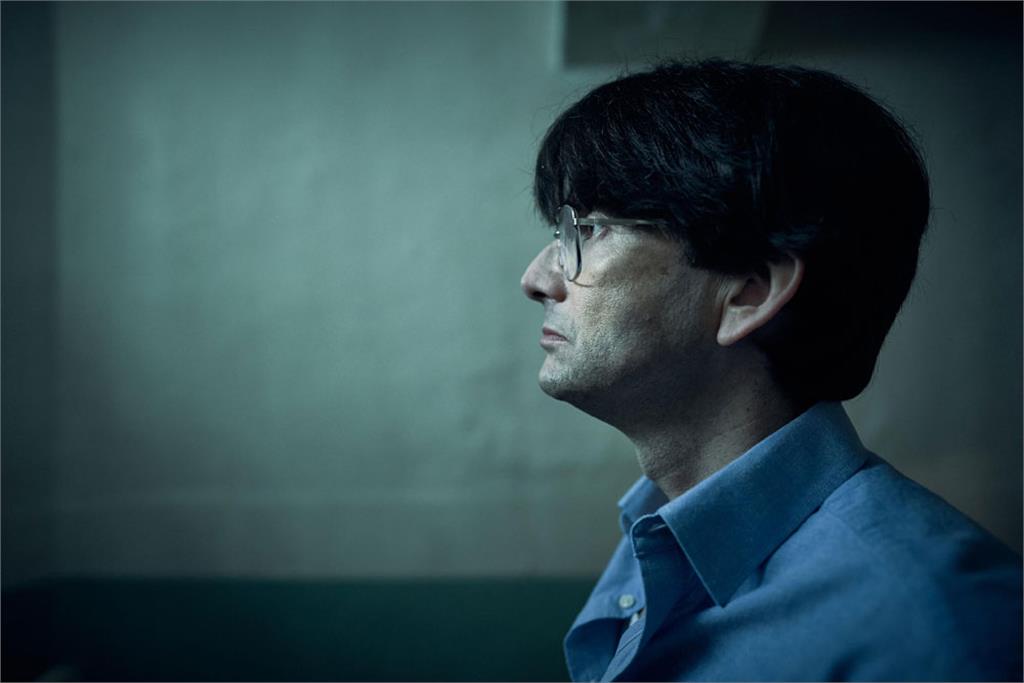 مینی سریال دِز - بخش اول 16