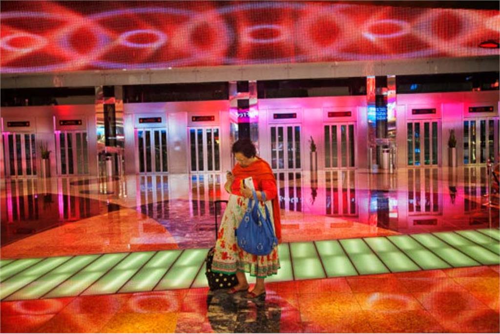 عکس‌های هری گرویارت از فرودگاه‌ّها 4