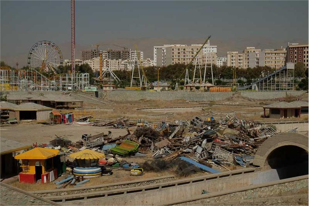 در گذار نزدیک - مجموعه عکس آزاده اکبری 6