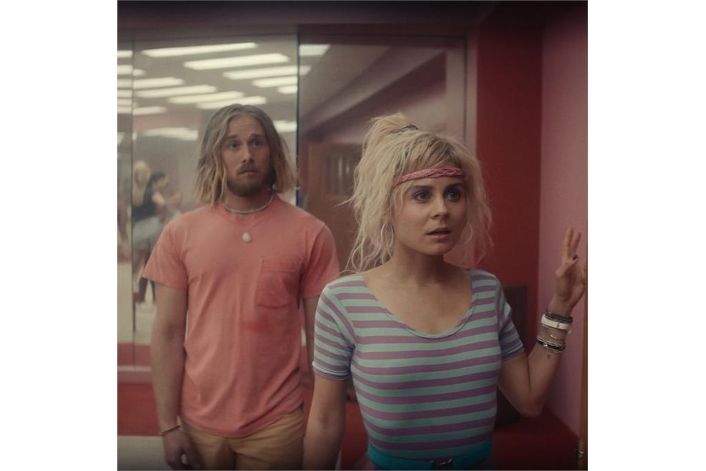 تصویری از سریال Physical