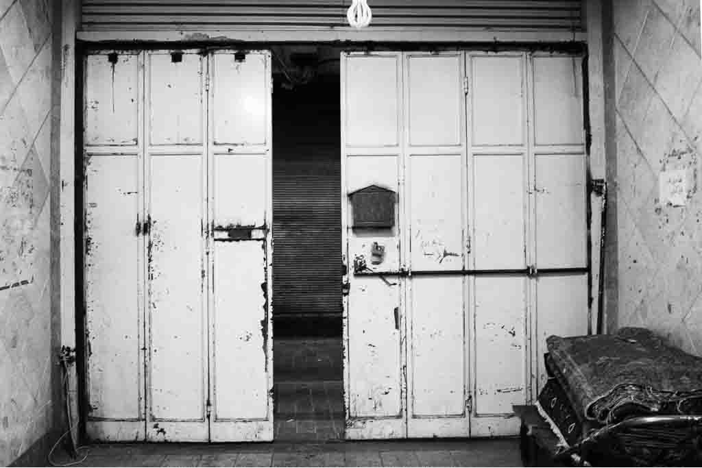 چراغها خواهند مرد مجموعه ای از بنفشه عرشی 11