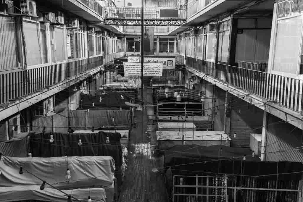 چراغها خواهند مرد مجموعه ای از بنفشه عرشی 15