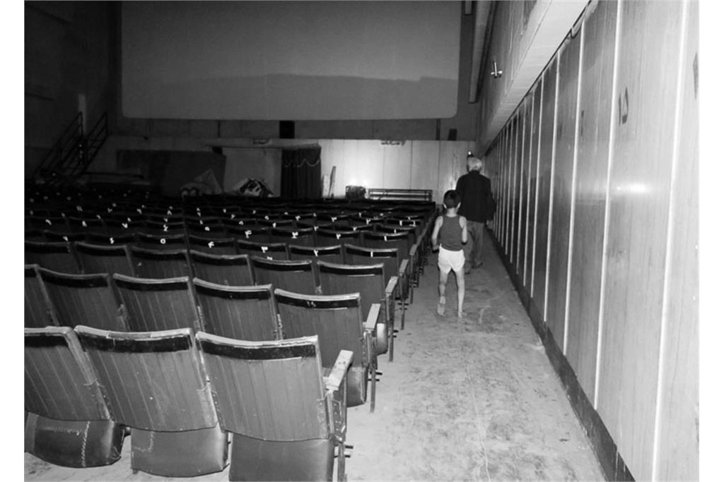 مجموعه عکس آپارات خانه تعطیل نیست! آپارات خانه خاموش شد اثر زهره صابری 8