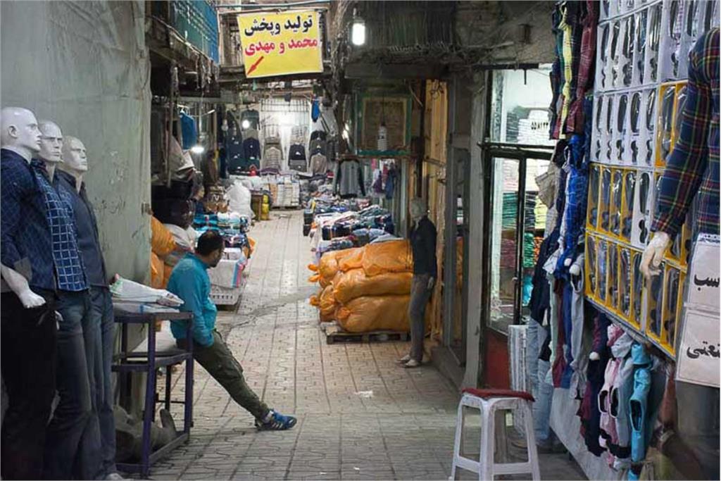 مجموعه عکس مهمانی طولانی غمناک 12