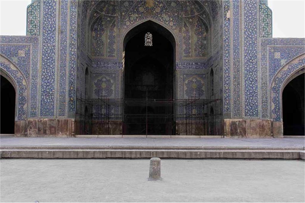 از مجموعه باران برای تو نمی بارد اثر حسین فرح بخش 1