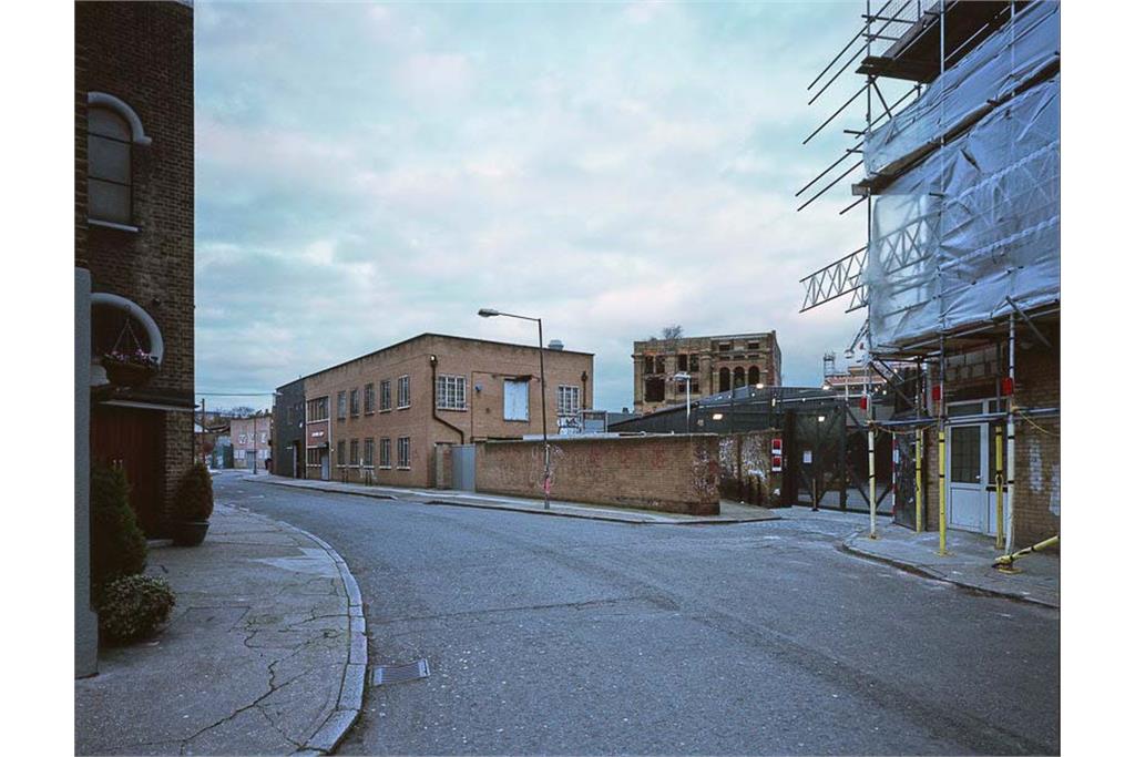 Film Stills, 2017–18 _ Mitra Tabrizian 7