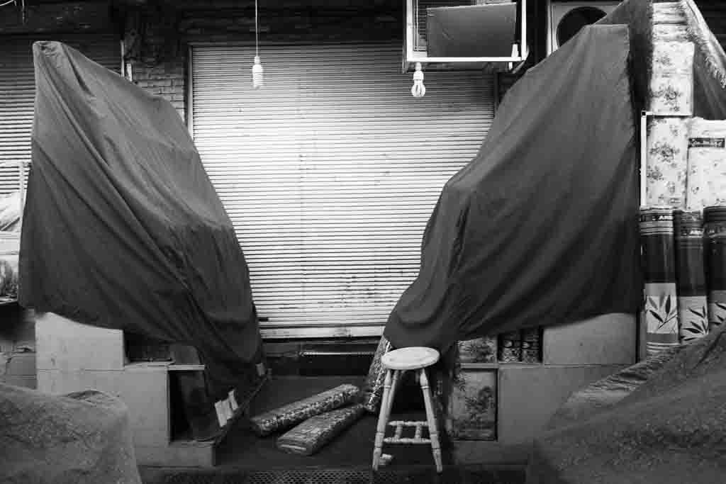 چراغها خواهند مرد مجموعه ای از بنفشه عرشی 10