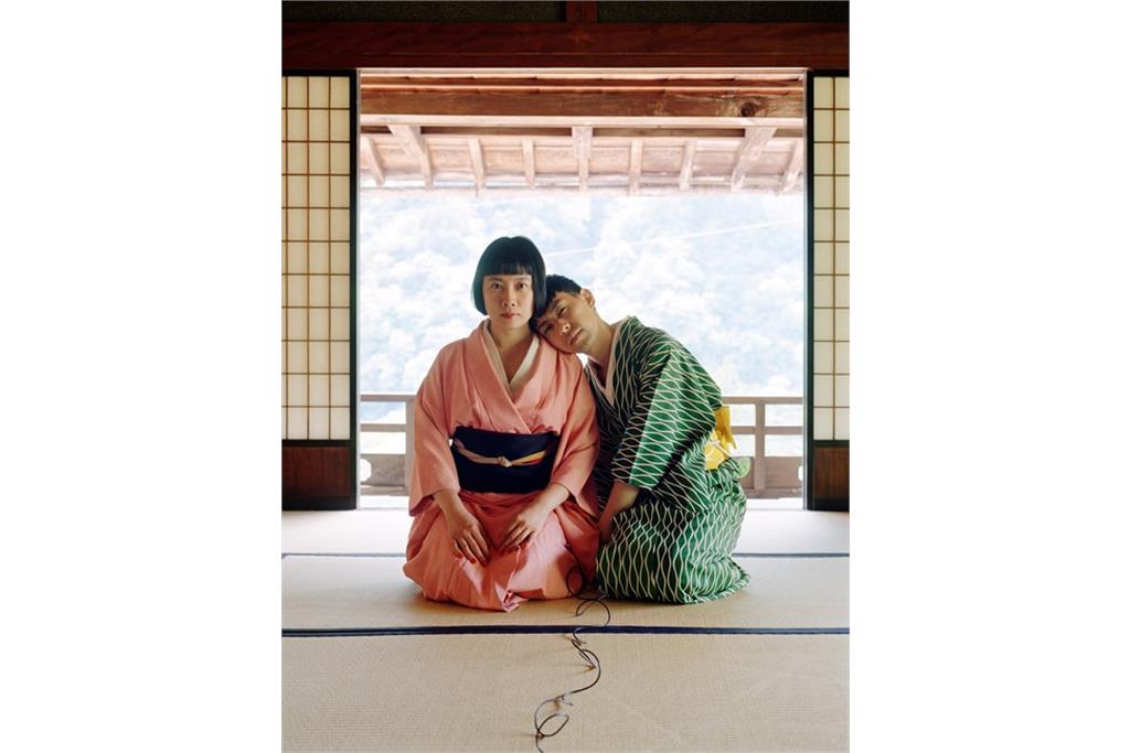 Find a Woman You Can Rely On 2018 - عکسی از مجموعه «Experimental Relationship» از پیکسی لیائو