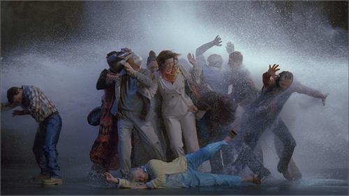 The Raft اثر Bill Viola