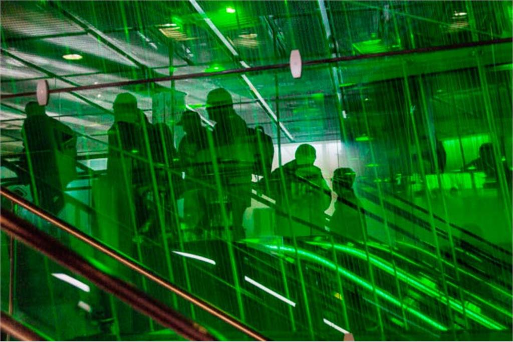 عکس‌های هری گرویارت از فرودگاه‌ّها 9